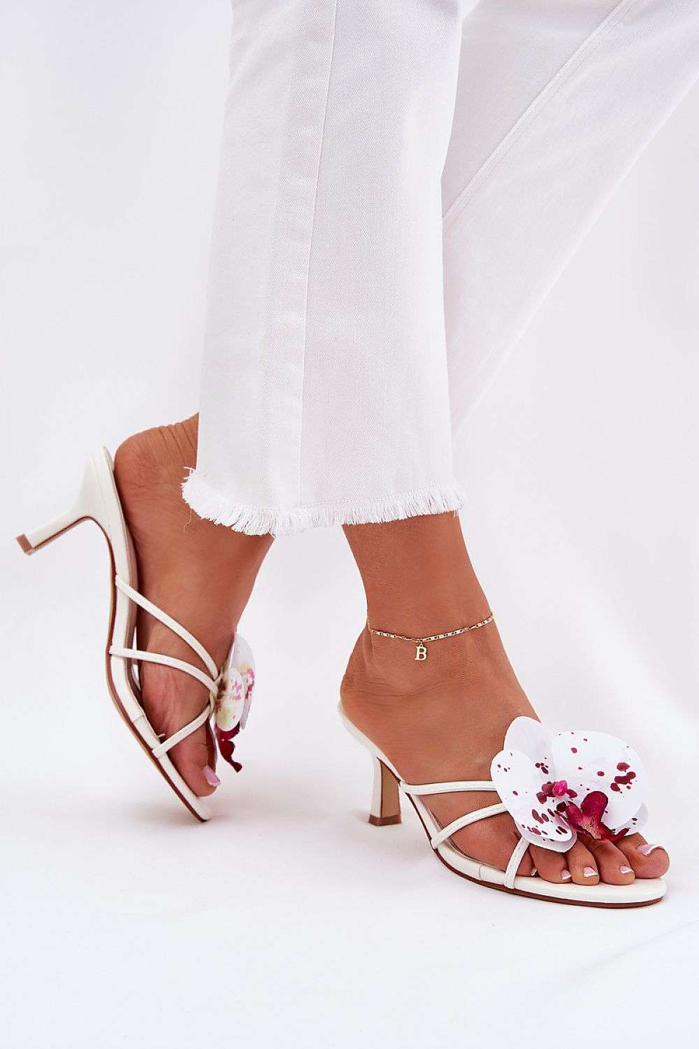 slippers model 212883 Step in style