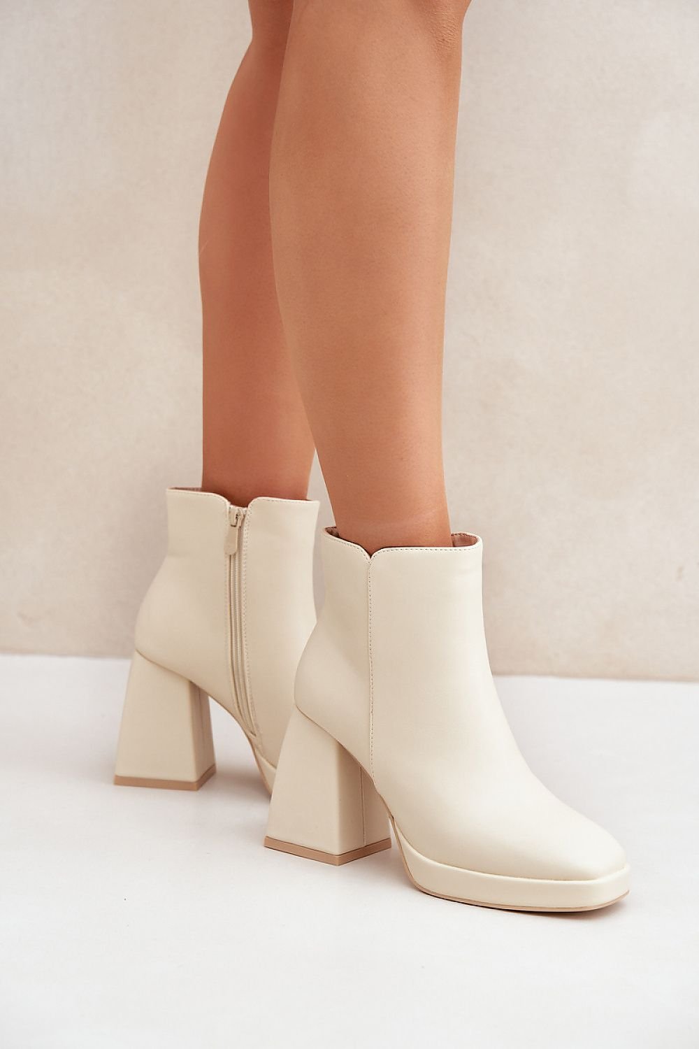 High heel boots model 204676 Step in style