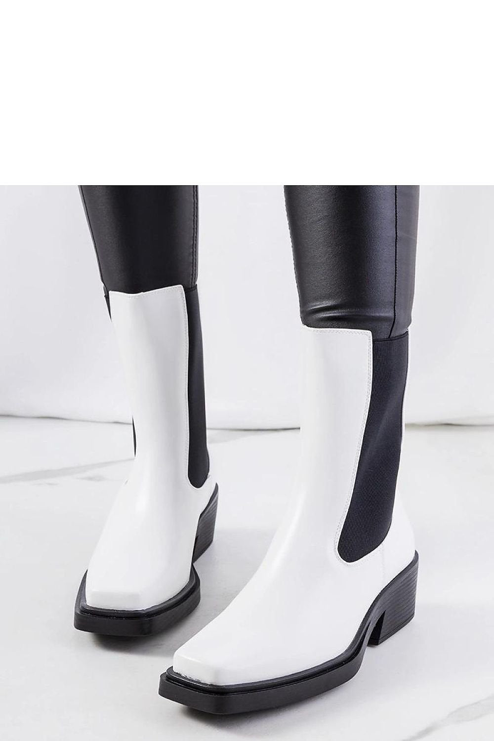 Boots on wedge heel model 205158 Solea