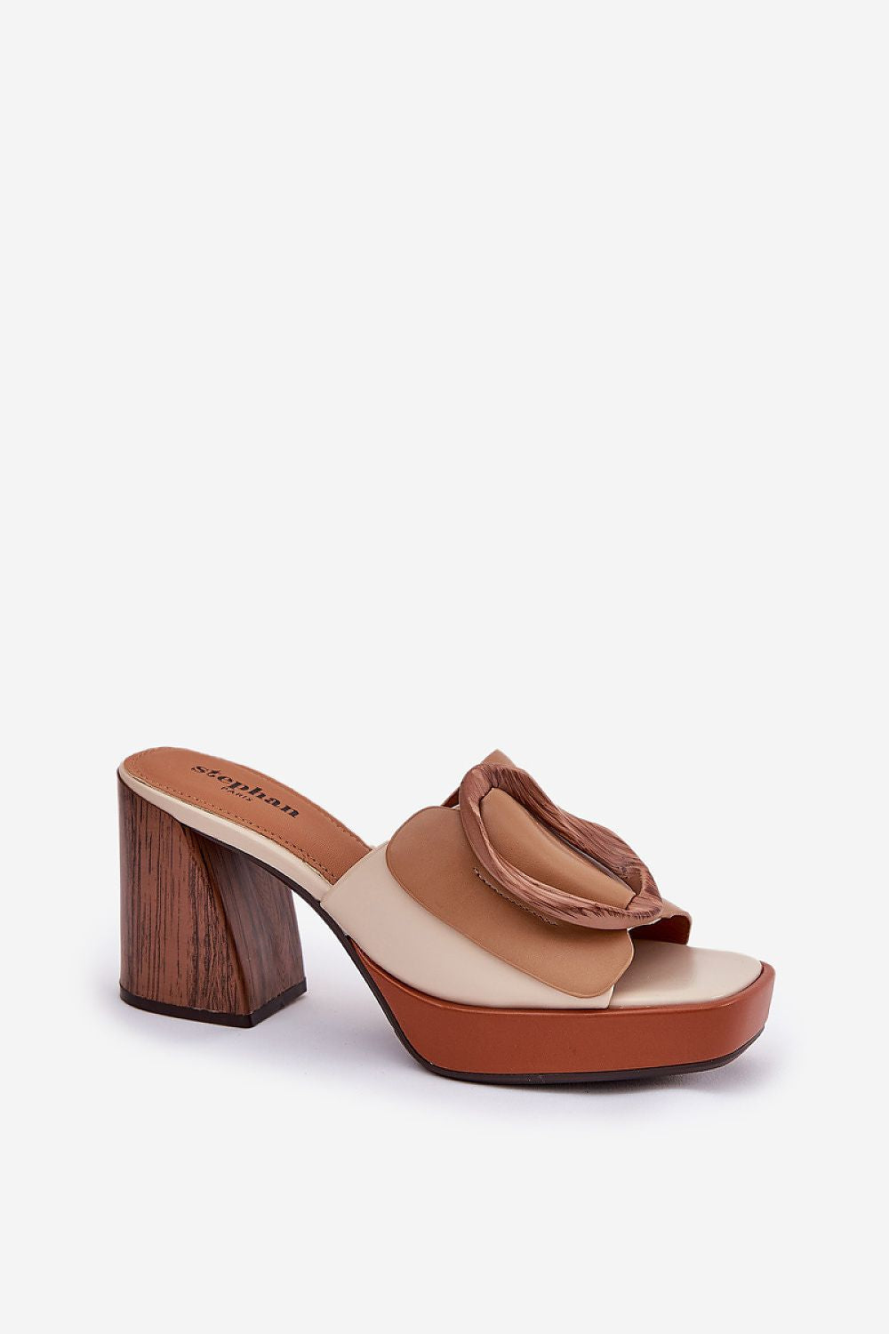 slippers model 212885 Step in style