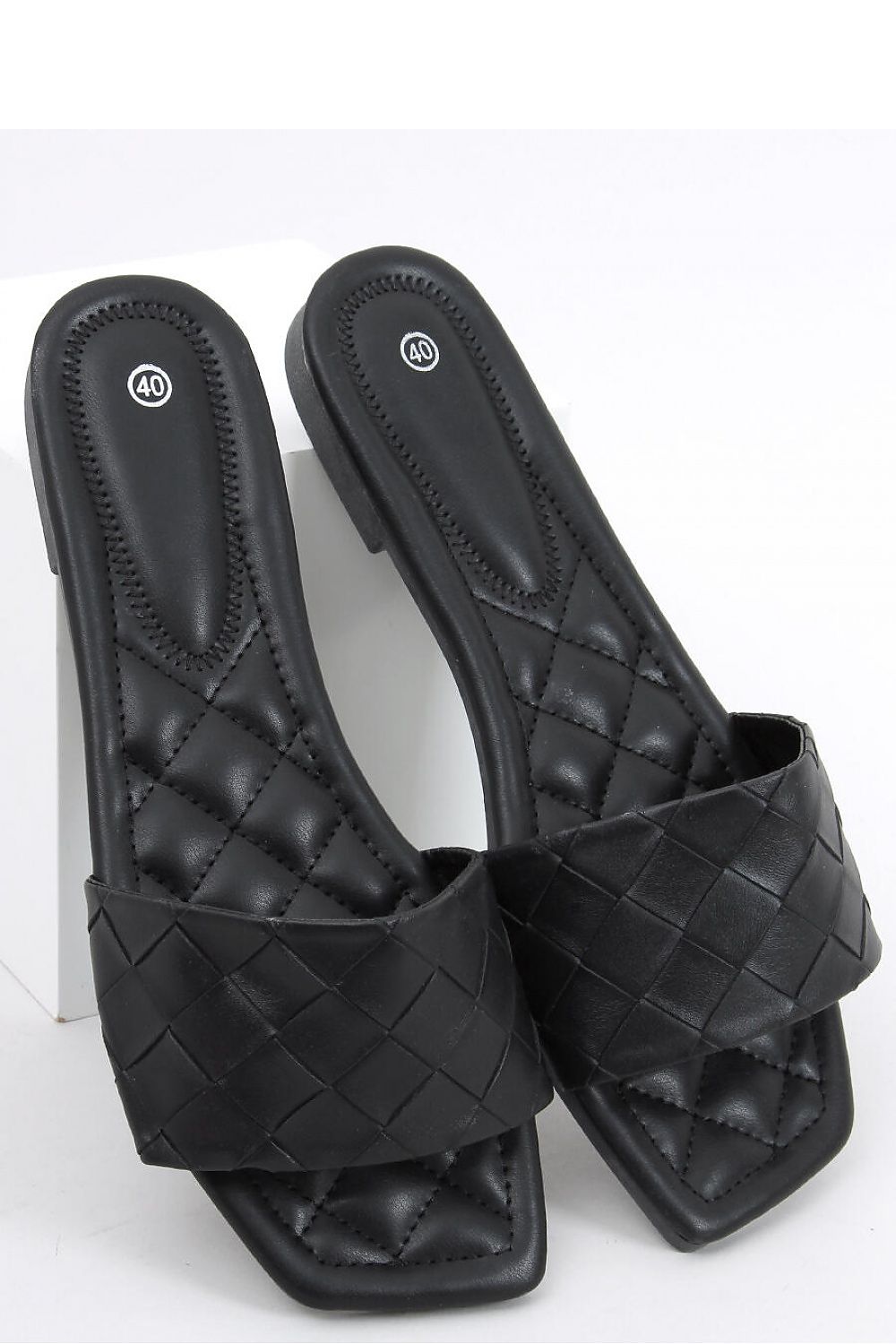slippers model 164349 Inello