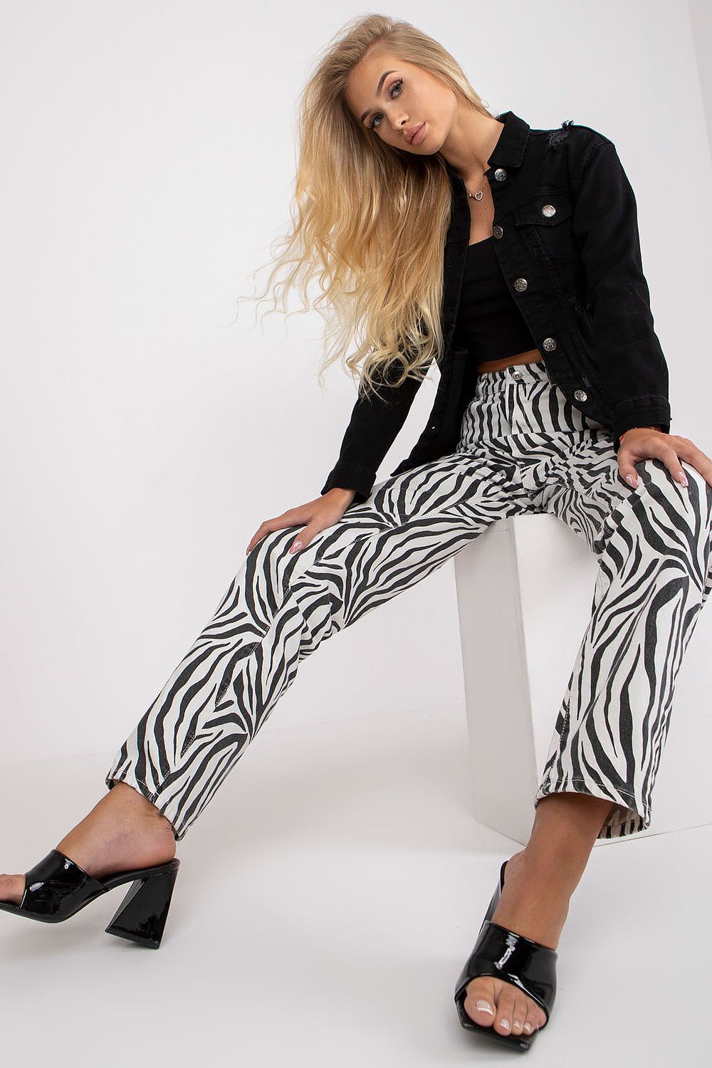 jasje model 184560 Rue Paris