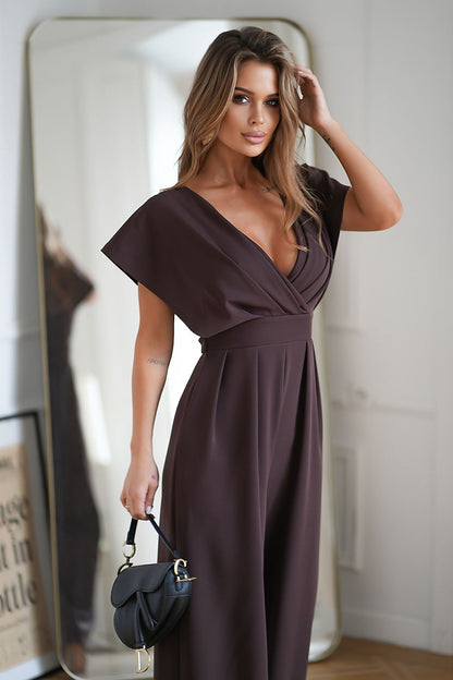 Uitlopende mouwen en schouderdetail van Serena Sculpt jumpsuit