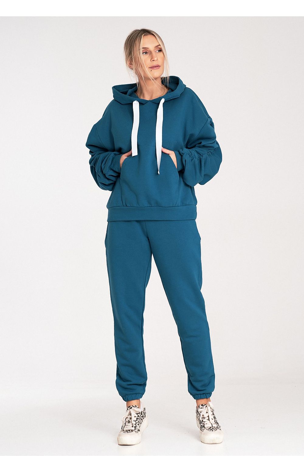 training pants model 203129 Figl
